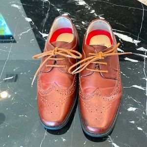 Kids size 12 brown dress shoes